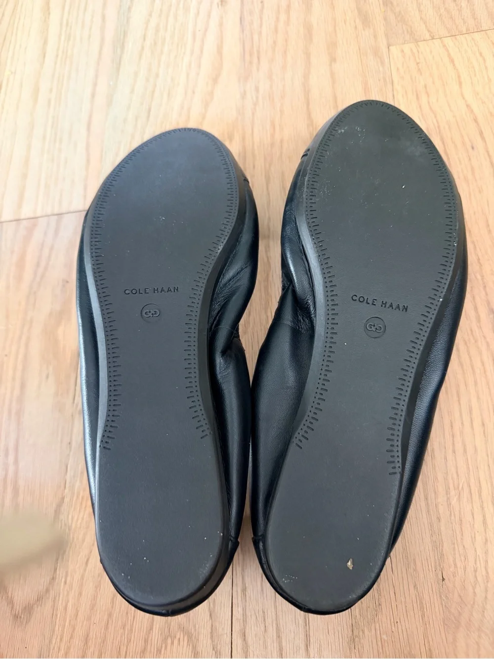 Cole Haan Elsie Bow Ballet Flats - Black Leather - Pristine Condition